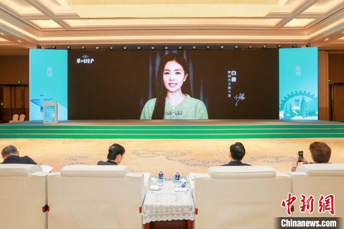 常州籍演員白鹿擔(dān)綱常州文旅大使，為家鄉(xiāng)傾情打CALL?！√凭?攝