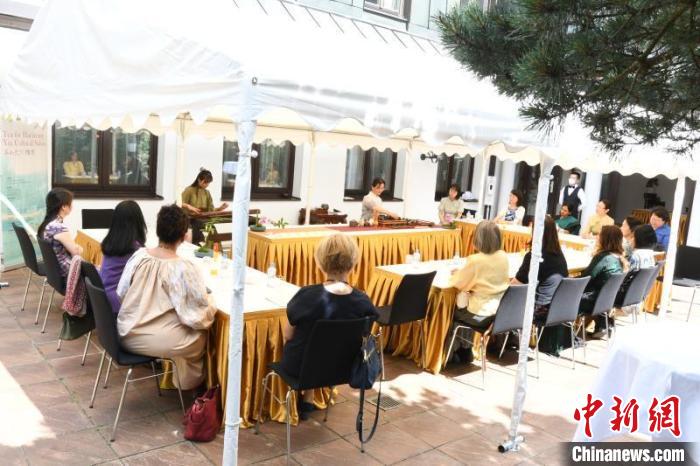 圖為活動(dòng)現(xiàn)場(chǎng)?！“亓种袊?guó)文化中心供圖。