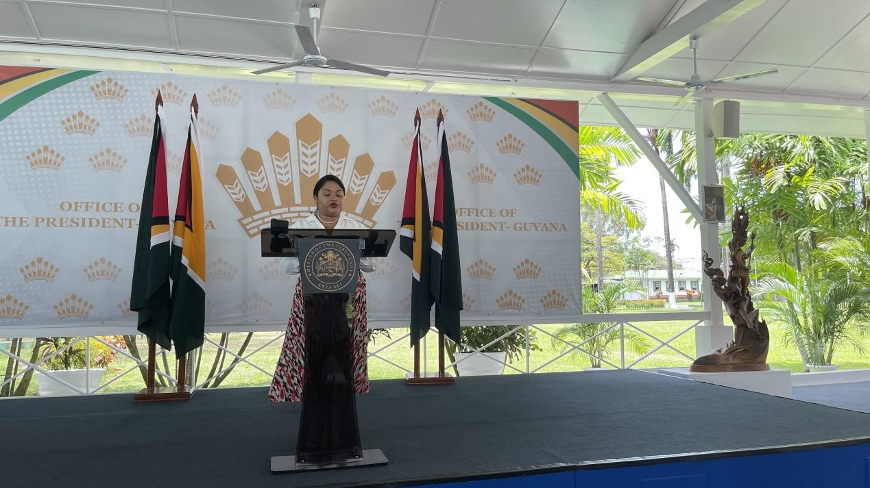 圭亞那第一夫人阿爾雅·阿里發(fā)表致辭。第18期援圭亞那醫(yī)療隊(duì)供圖