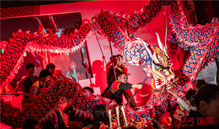 “共慶中國(guó)年 共享新機(jī)遇”破冰者新春晚宴現(xiàn)場(chǎng)盛況。人民網(wǎng) 郭錦標(biāo)攝