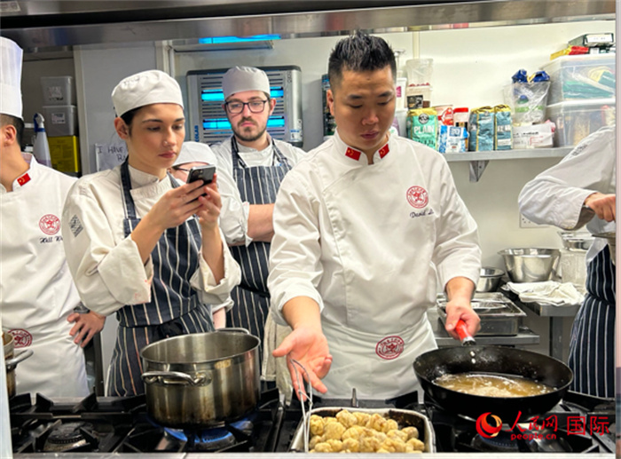 活動現(xiàn)場 。于果攝