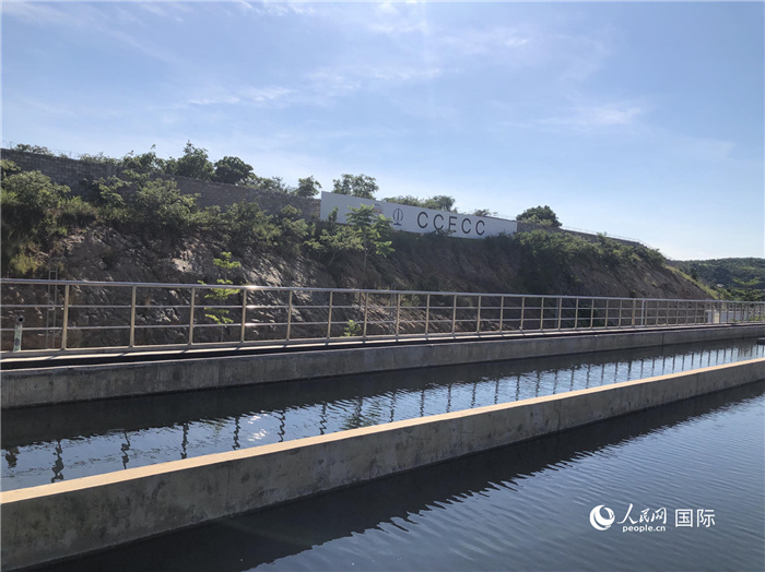 由中國土木工程（贊比亞）有限公司承建的卡夫河供水項目。人民網(wǎng)記者 黃培昭攝