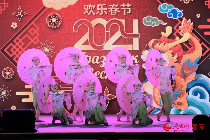 活動現(xiàn)場的精彩演出。于子恒攝