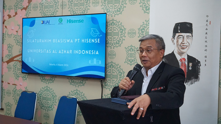 阿拉扎大學校長亞塞普致辭。阿拉扎大學孔子學院供圖