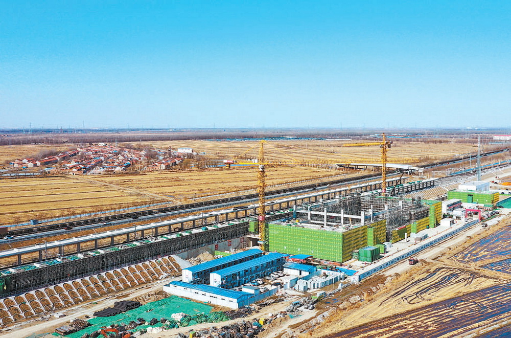 2月26日拍攝的建設(shè)中的京濱鐵路周良站（無人機(jī)照片）。