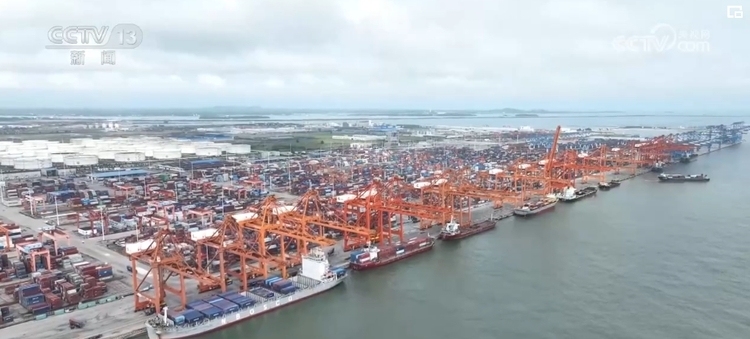 便企服務(wù)實(shí)打?qū)?為企業(yè)“出?！北ｑ{護(hù)航 經(jīng)濟(jì)發(fā)展“添”動(dòng)力