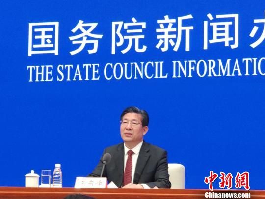 河北省委書記、省人大常委會主任王東峰答記者問　郭超凱　攝