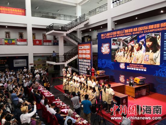 圖為參賽選手集體亮相。尹海明 攝