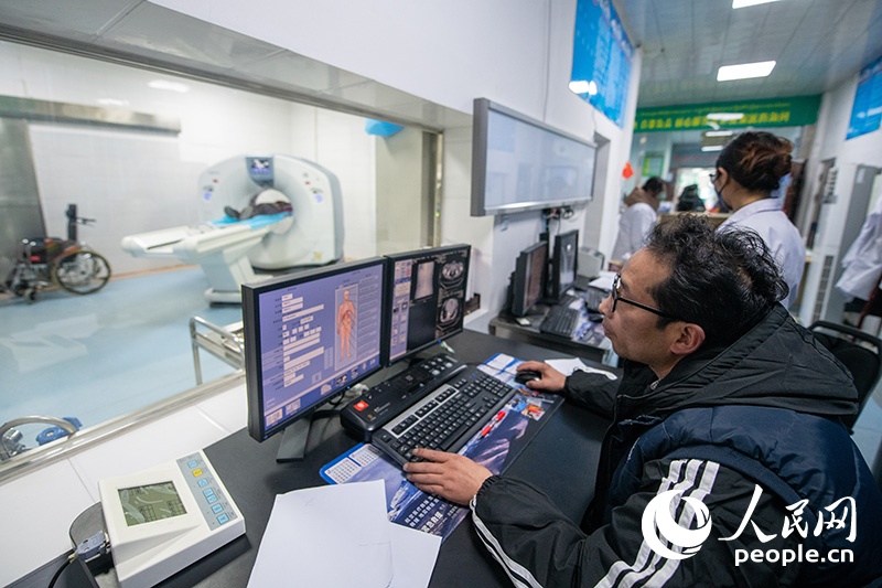 震中日記｜“謝謝，曼巴啦！”