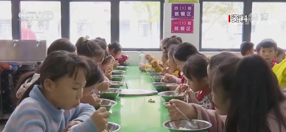 我國教育公平取得新成效 家庭經(jīng)濟困難學(xué)生資助實現(xiàn)全覆蓋