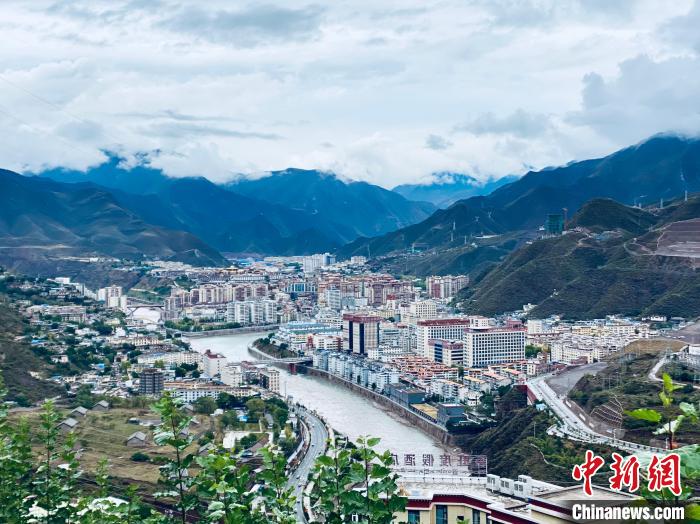圖為“藏東明珠”昌都。　李江寧 攝
