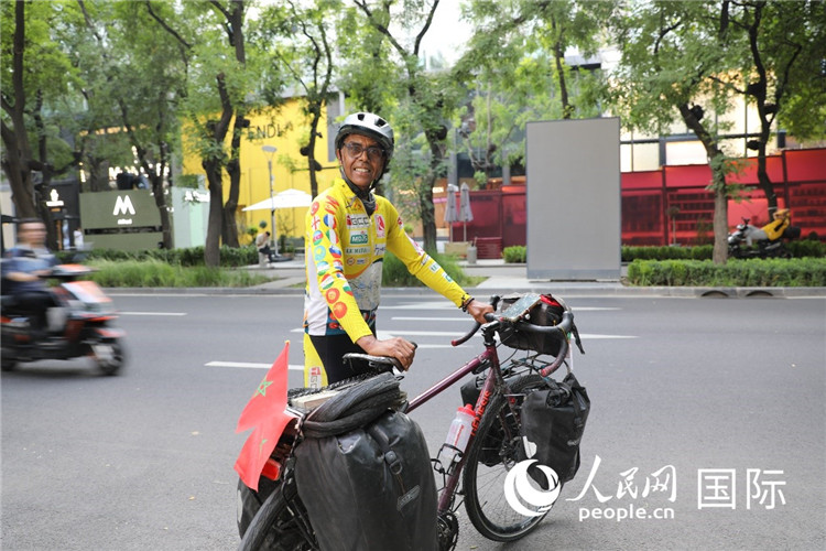摩洛哥自行車運(yùn)動(dòng)員卡里姆·穆斯塔。人民網(wǎng)記者 翟轉(zhuǎn)麗攝