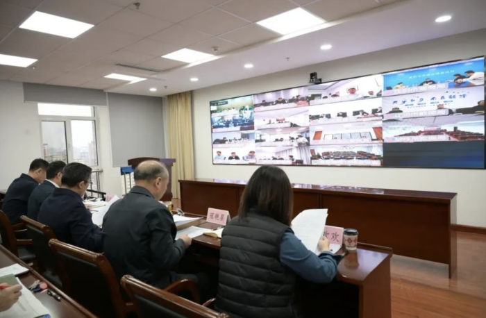 遼寧省數(shù)據(jù)局（省營(yíng)商局）召開(kāi)全省營(yíng)商環(huán)境疑難訴求清理攻堅(jiān)工作視頻會(huì)議，聽(tīng)取各地區(qū)2025年涉企營(yíng)商環(huán)境訴求辦理工作情況。遼寧省營(yíng)商局供圖