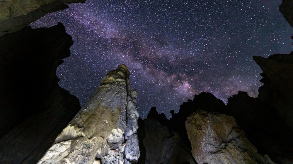 手可摘星辰。貢覺群培攝