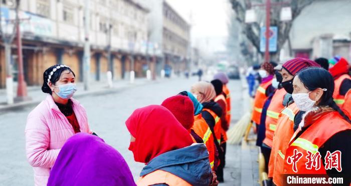 青海同仁“石榴籽家園”：四區(qū)隊(duì)長(zhǎng)“雷鋒”的小情大愛