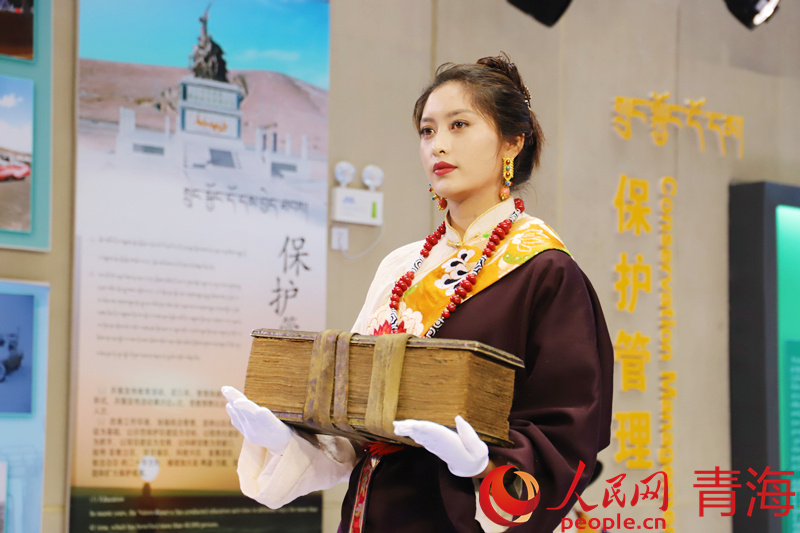 藏品展示。人民網(wǎng) 楊啟紅攝