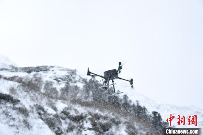 圖為無人機檢跡?！〗有?攝