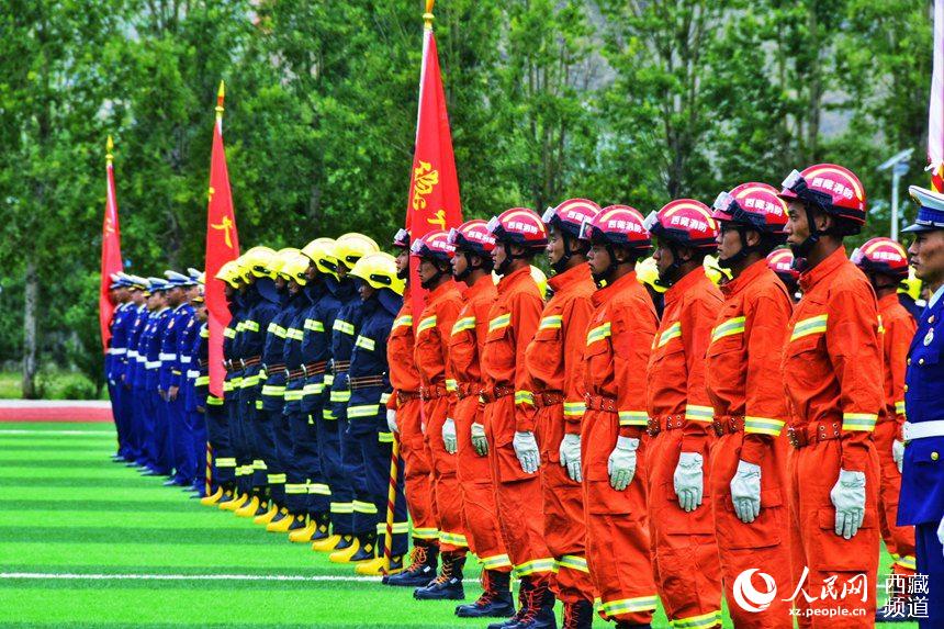 誓師大會(huì)現(xiàn)場(chǎng)。人民網(wǎng) 李海霞 攝