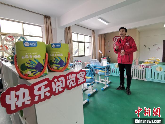 拉薩市堆龍德慶區(qū)幫普村的“心路文化空間”設(shè)有舒適的閱覽室。　趙延 攝