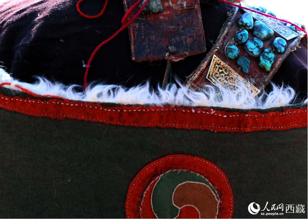 “飛天服飾”細(xì)節(jié)展示。 人民網(wǎng) 李海霞攝