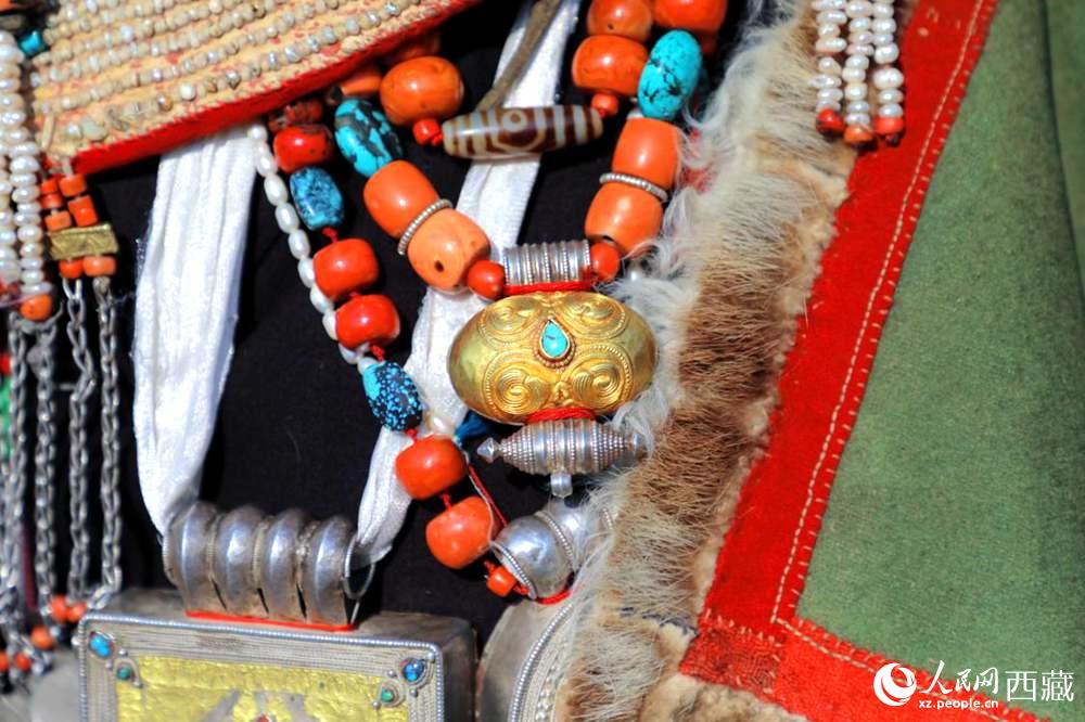 精美的配飾。人民網(wǎng) 李海霞攝