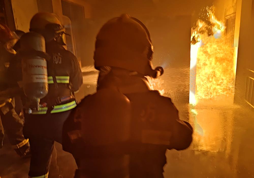 真火內(nèi)攻實(shí)操訓(xùn)練。