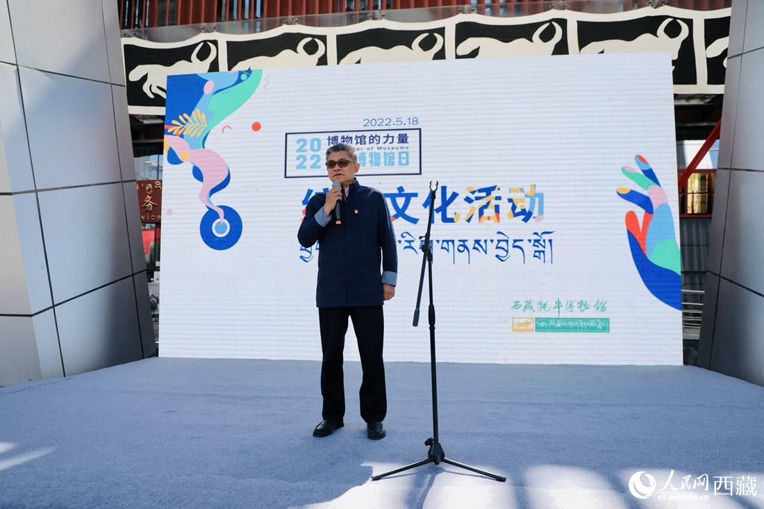 拉薩市委副書記、常務(wù)副市長、北京西藏拉薩指揮部黨委書記王強(qiáng)講話。人民網(wǎng) 次仁羅布攝