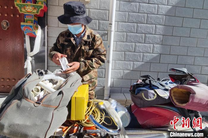 拉薩居民守望相助抗疫：大家的關(guān)系、距離更近了