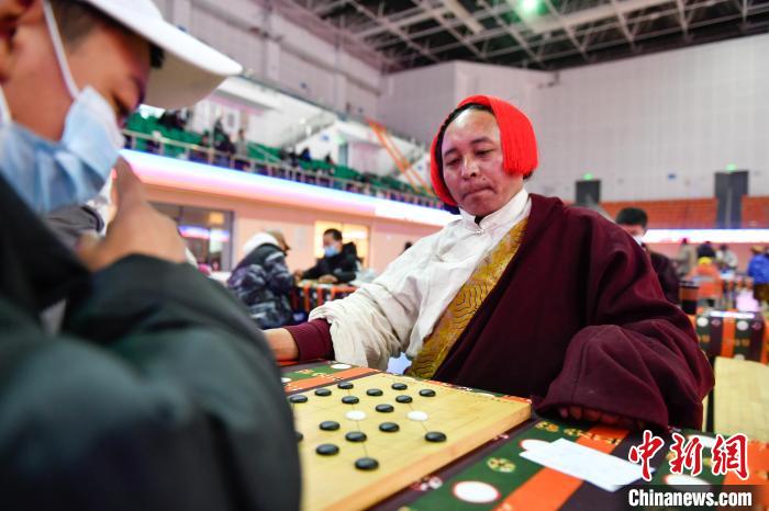 圖為比賽現(xiàn)場?！∝暩聛硭?攝