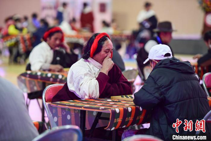 圖為比賽現(xiàn)場?！∝暩聛硭?攝