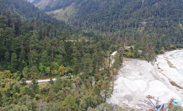 幾代建設(shè)者，歷經(jīng)半個(gè)多世紀(jì)完成！這是一條怎樣的公路？