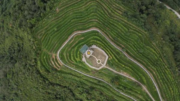 幾代建設(shè)者，歷經(jīng)半個(gè)多世紀(jì)完成！這是一條怎樣的公路？