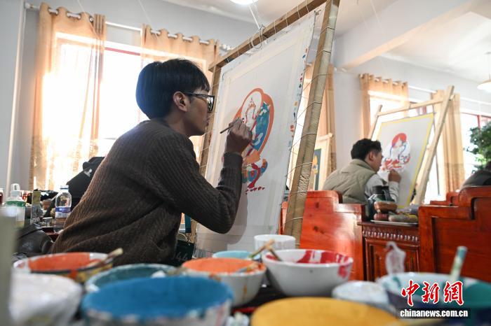 284名能工巧匠競逐“工巧杯”西藏傳統(tǒng)工藝綻放新光彩