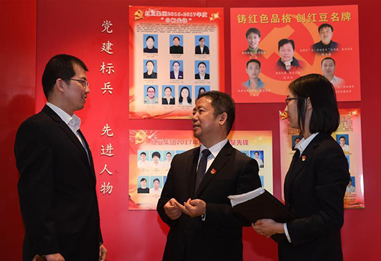 中國(guó)的民營(yíng)企業(yè)為什么要加強(qiáng)黨的建設(shè)？