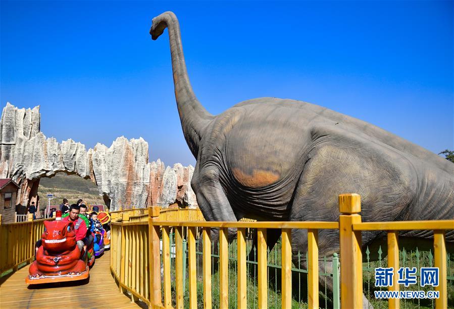 （全面建成小康社會“百城千縣萬村調(diào)研行”·圖文互動）（5）青?？柎澹骸肮夤鞔濉钡娜A麗轉(zhuǎn)身