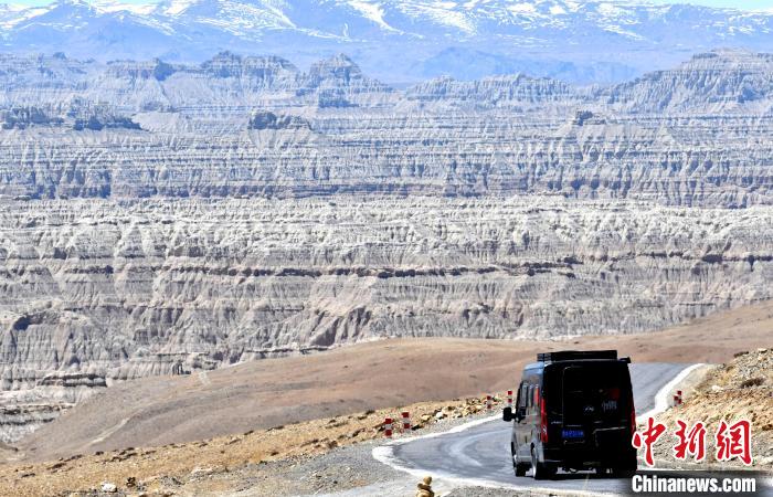 4月5日，西藏阿里札達土林?！±盍?攝