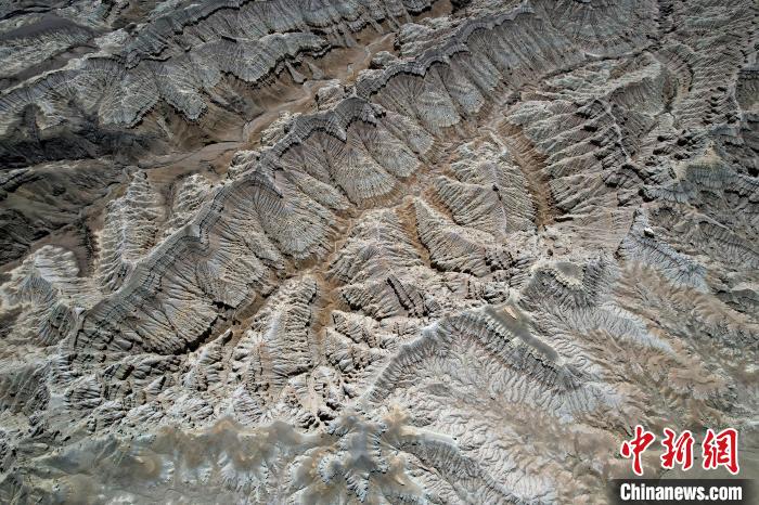 4月5日，西藏阿里札達土林。(無人機照片) 李林 攝